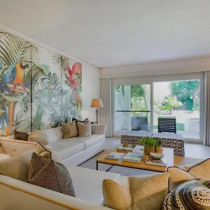 Victory House Apartment